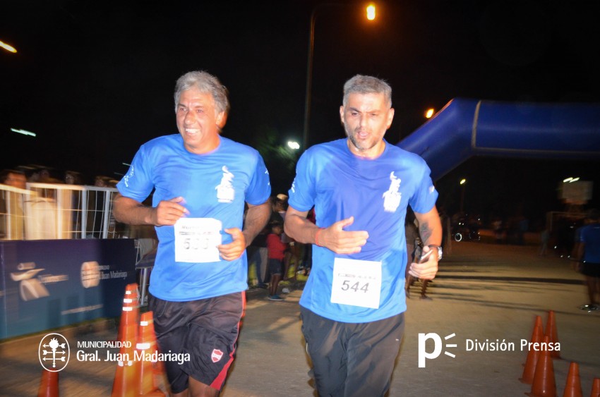 Las 5 millas nocturnas en fotos