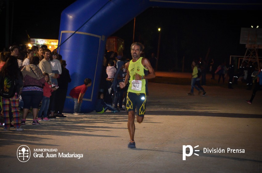 Las 5 millas nocturnas en fotos