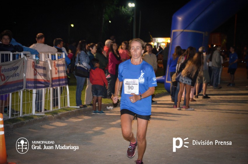 Las 5 millas nocturnas en fotos