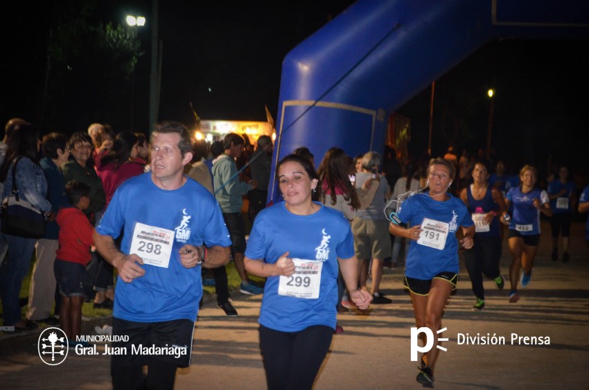 Las 5 millas nocturnas en fotos