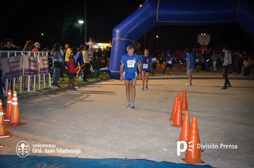 Las 5 millas nocturnas en fotos