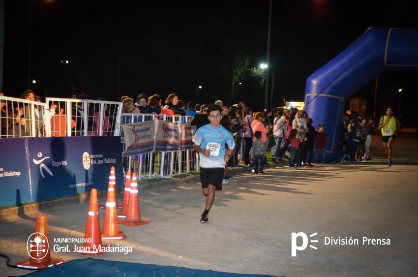 Las 5 millas nocturnas en fotos