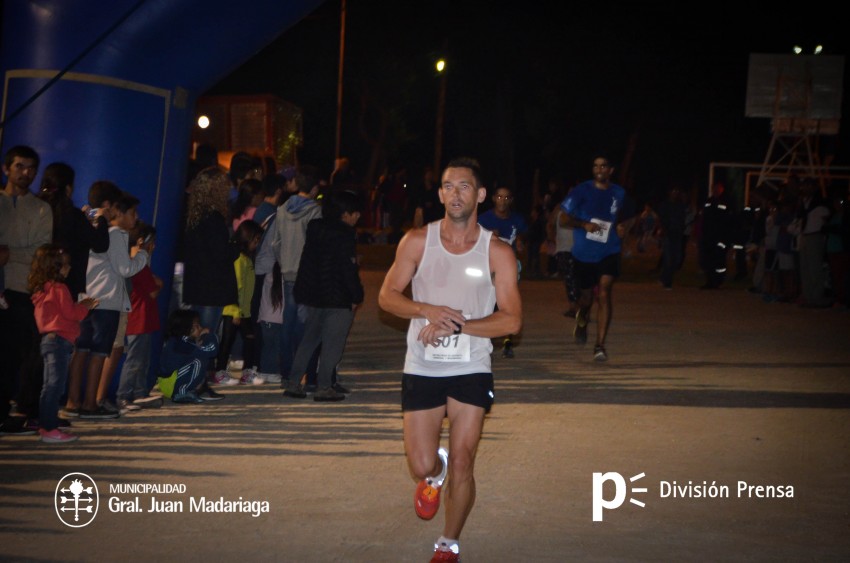 Las 5 millas nocturnas en fotos