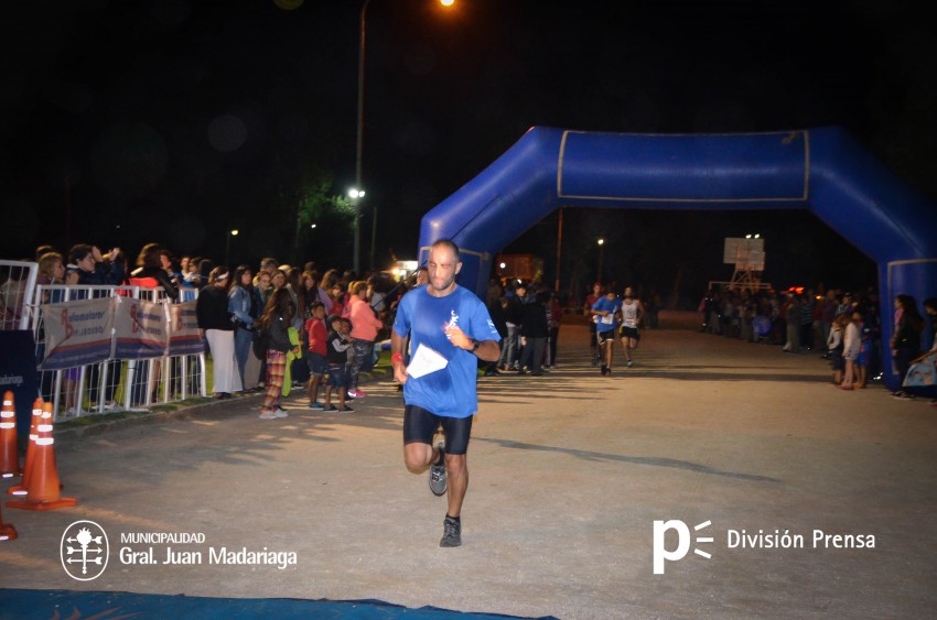 Las 5 millas nocturnas en fotos