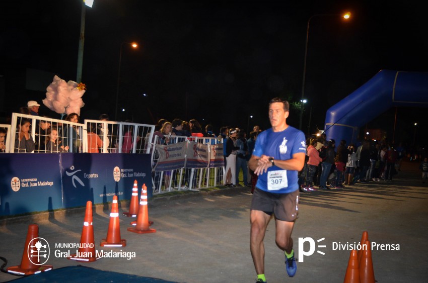 Las 5 millas nocturnas en fotos