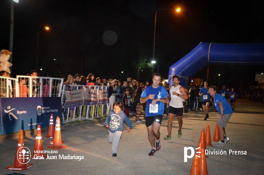 Las 5 millas nocturnas en fotos
