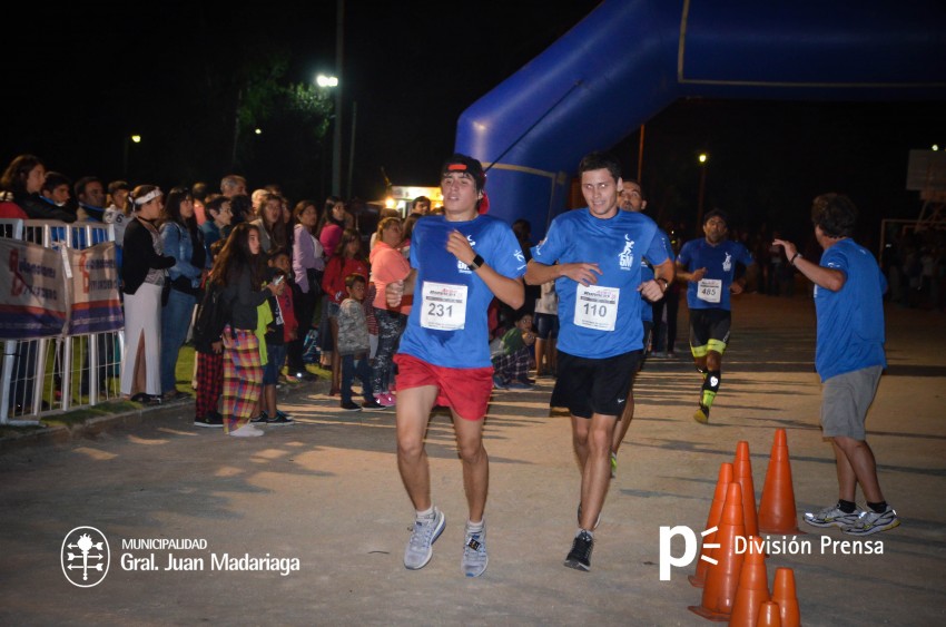 Las 5 millas nocturnas en fotos