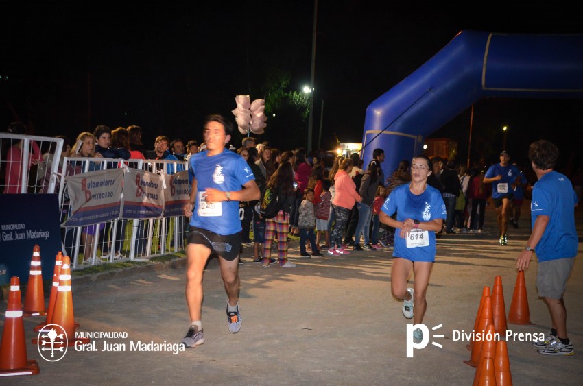 Las 5 millas nocturnas en fotos