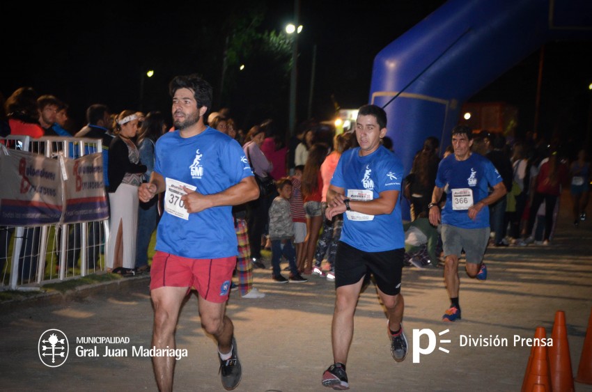Las 5 millas nocturnas en fotos
