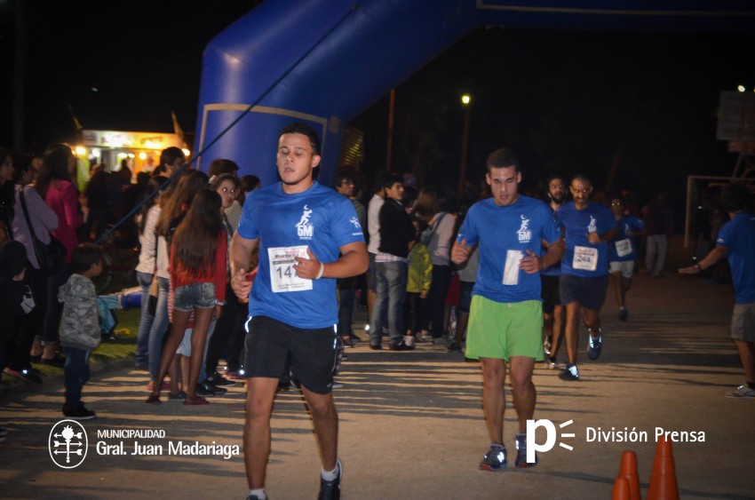 Las 5 millas nocturnas en fotos