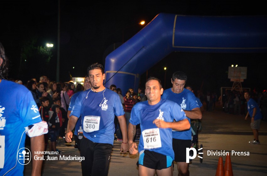 Las 5 millas nocturnas en fotos