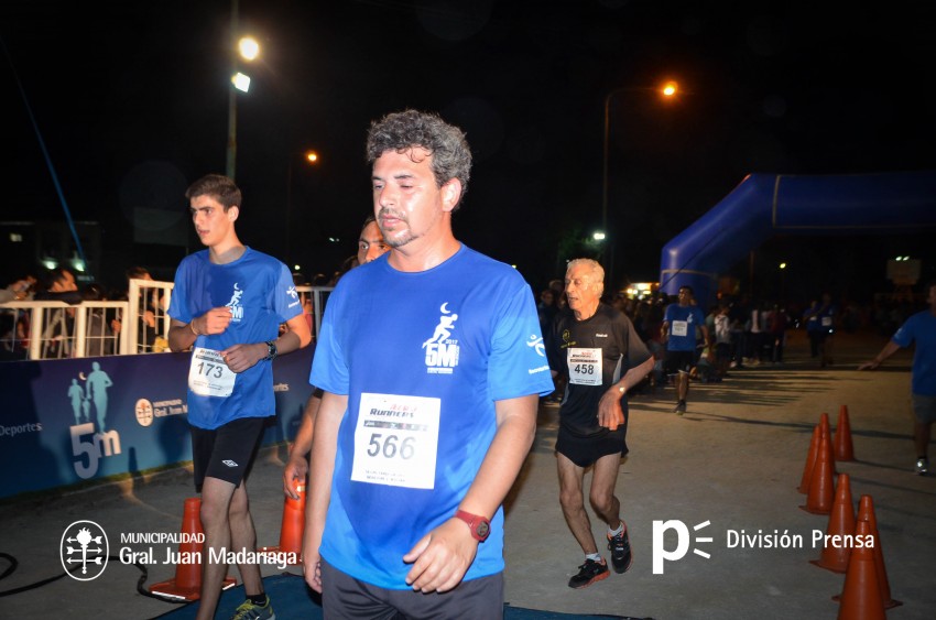 Las 5 millas nocturnas en fotos