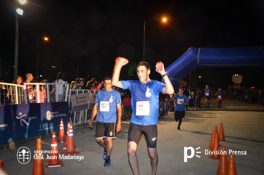 Las 5 millas nocturnas en fotos