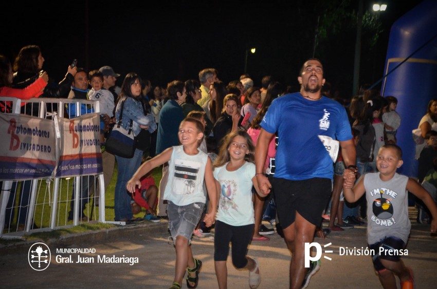 Las 5 millas nocturnas en fotos