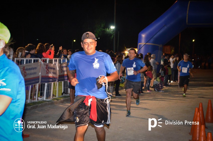 Las 5 millas nocturnas en fotos