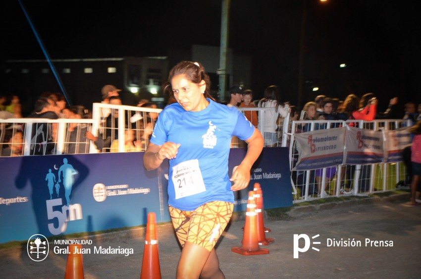 Las 5 millas nocturnas en fotos