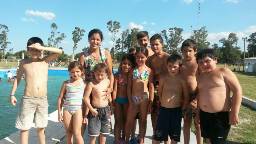 Los chicos del Paraje Macedo visitaron la colonia de verano en el Club