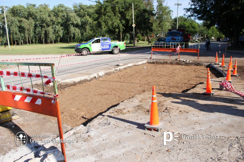 Tareas de bacheo en Dr. C. Madariaga y Rivadavia