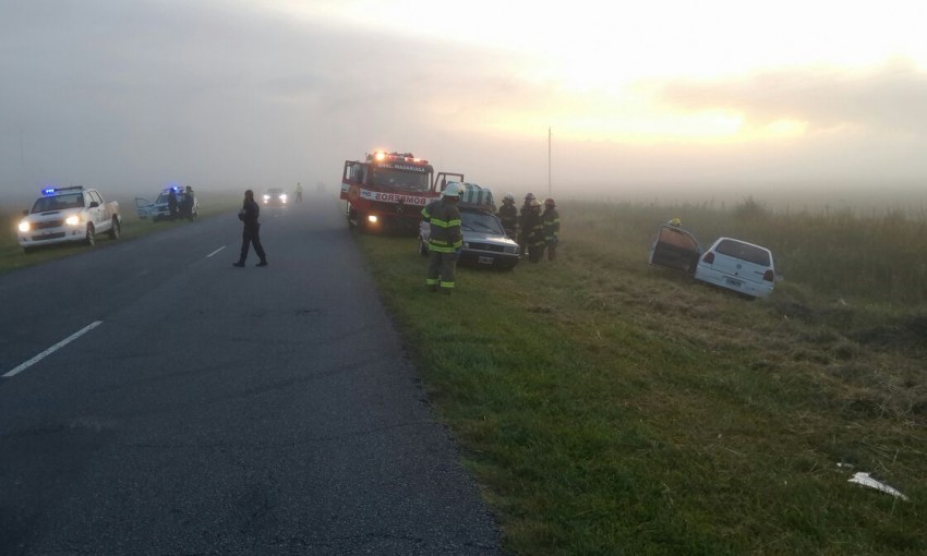 Trasladaron al hospital a ocupantes de un auto que despist en ruta 74