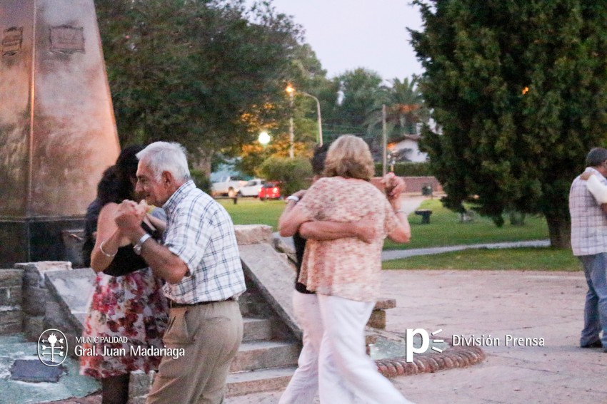 Ms de 300 personas disfrutaron del show de Los Autnticos