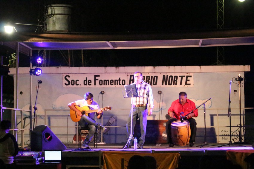 Folclore en los Barrios pas por el Norte