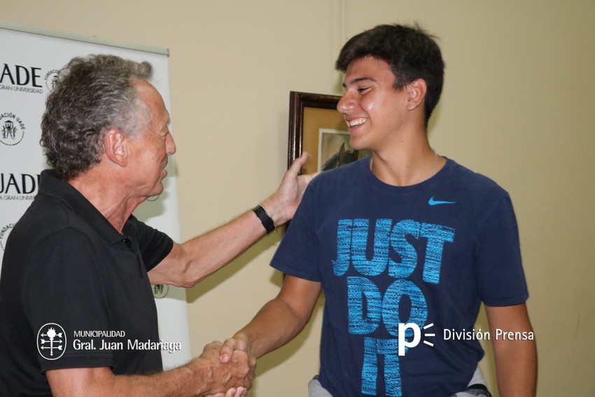Quique Wolf brind su charla motivacional en la Casa de la Cultura
