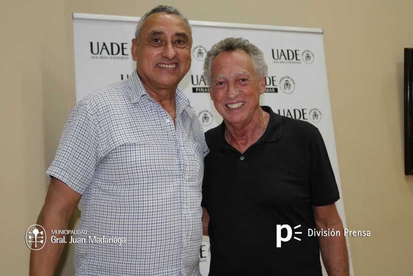 Quique Wolf brind su charla motivacional en la Casa de la Cultura