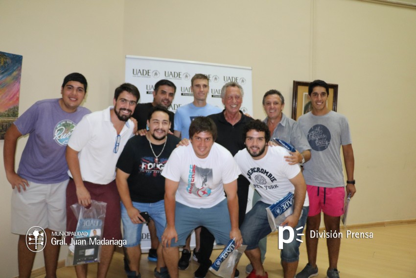 Quique Wolf brind su charla motivacional en la Casa de la Cultura