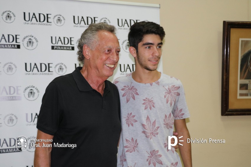 Quique Wolf brind su charla motivacional en la Casa de la Cultura