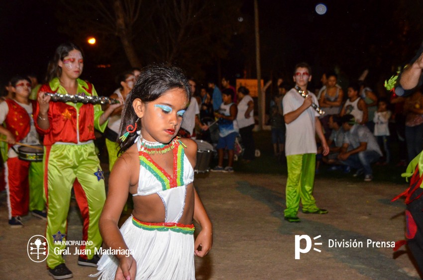 Primera noche del Carnaval Popular en fotos