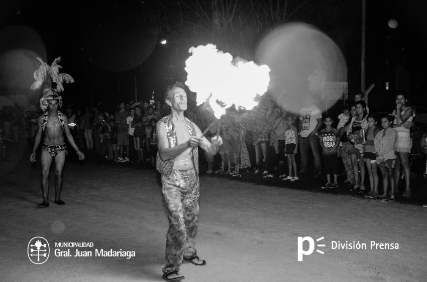 Primera noche del Carnaval Popular en fotos