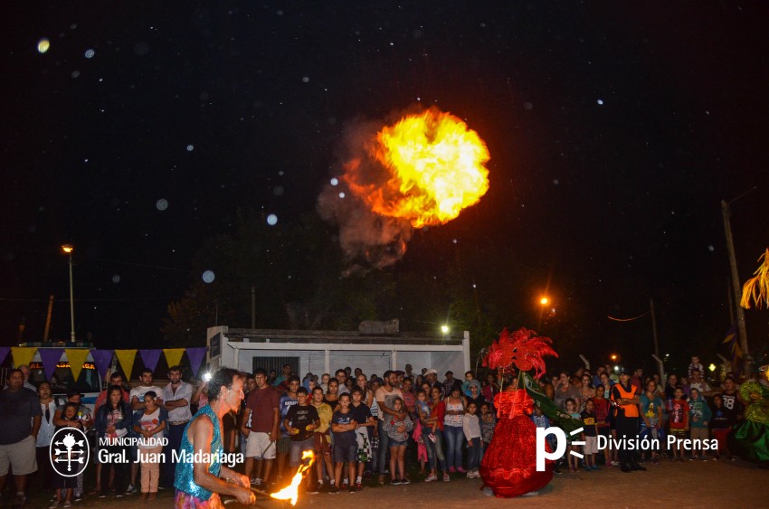 Primera noche del Carnaval Popular en fotos