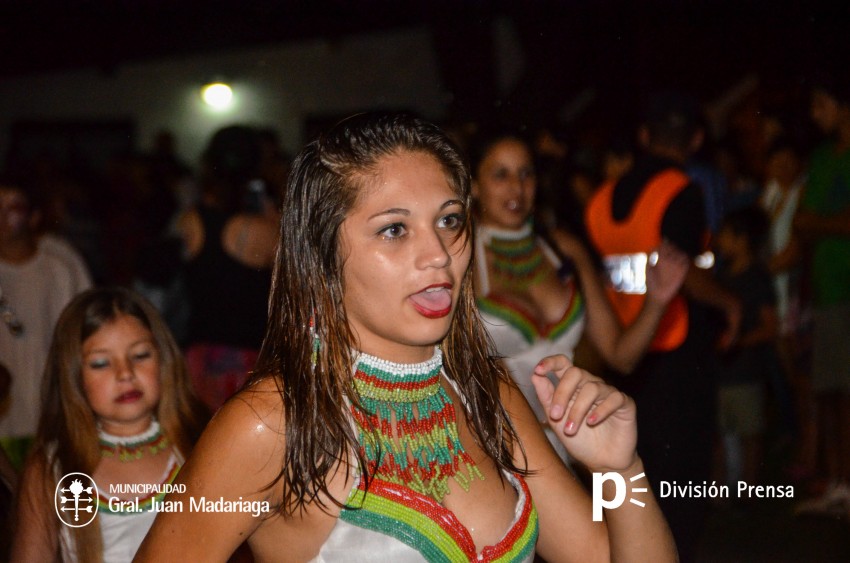 Primera noche del Carnaval Popular en fotos