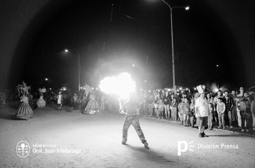 Primera noche del Carnaval Popular en fotos