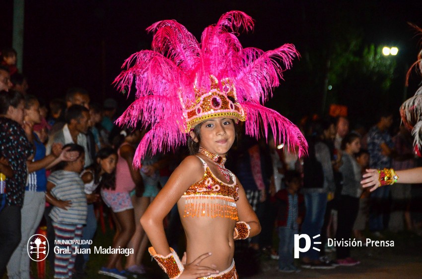 Primera noche del Carnaval Popular en fotos