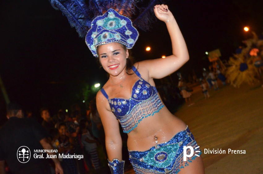 Primera noche del Carnaval Popular en fotos