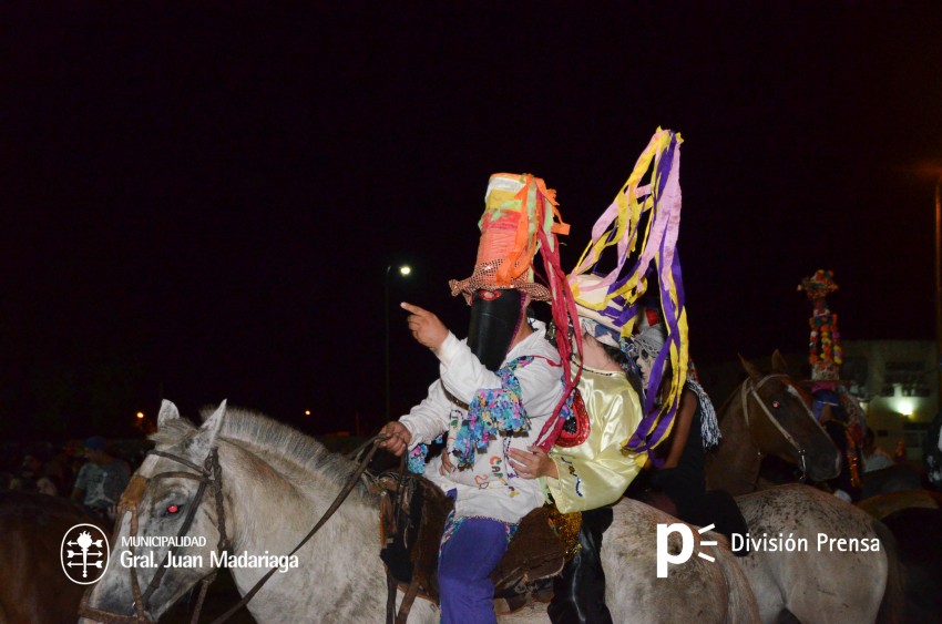 Primera noche del Carnaval Popular en fotos