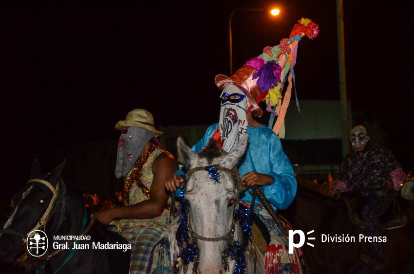 Primera noche del Carnaval Popular en fotos