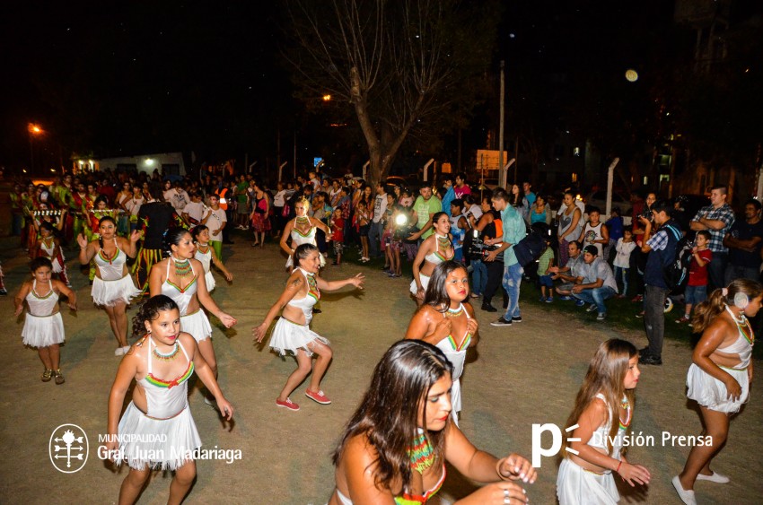 Primera noche del Carnaval Popular en fotos