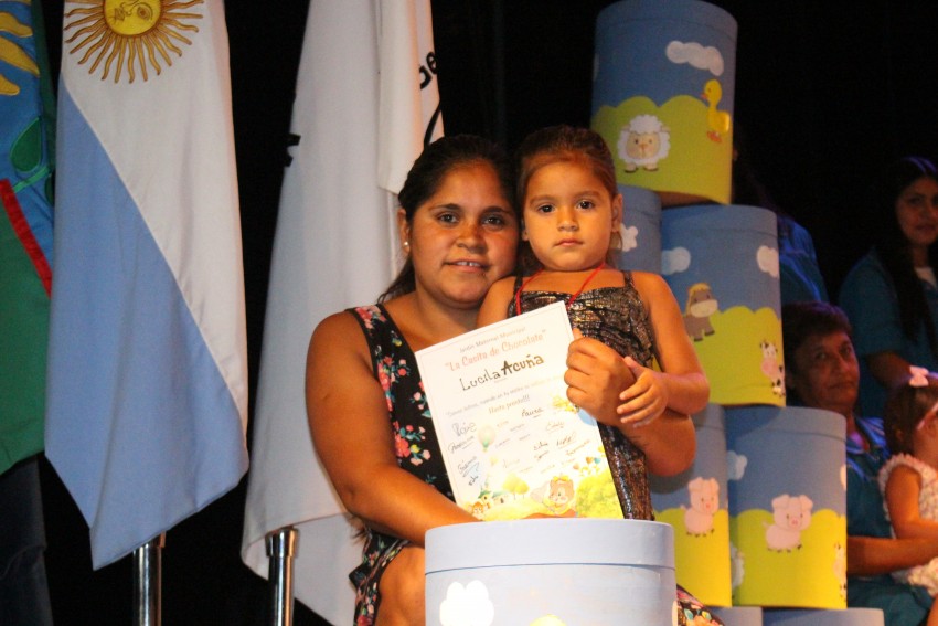 Egresaron los ni�os del jard�n maternal municipal 