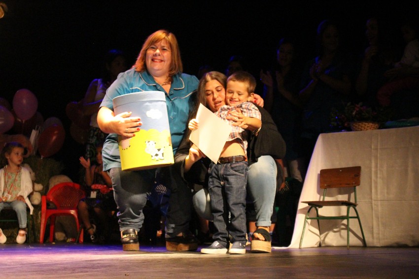 Egresaron los ni�os del jard�n maternal municipal 