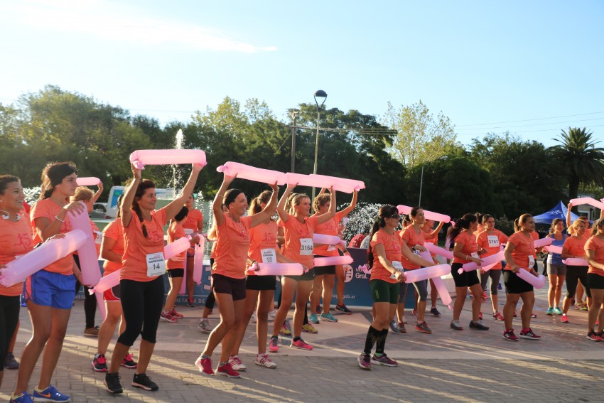 Las mujeres tuvieron su fiesta con msica, arte y deporte en el Paseo 