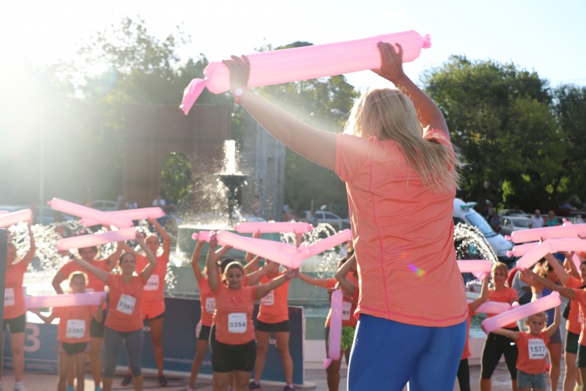 Las mujeres tuvieron su fiesta con msica, arte y deporte en el Paseo 
