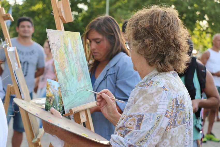 Las mujeres tuvieron su fiesta con msica, arte y deporte en el Paseo 