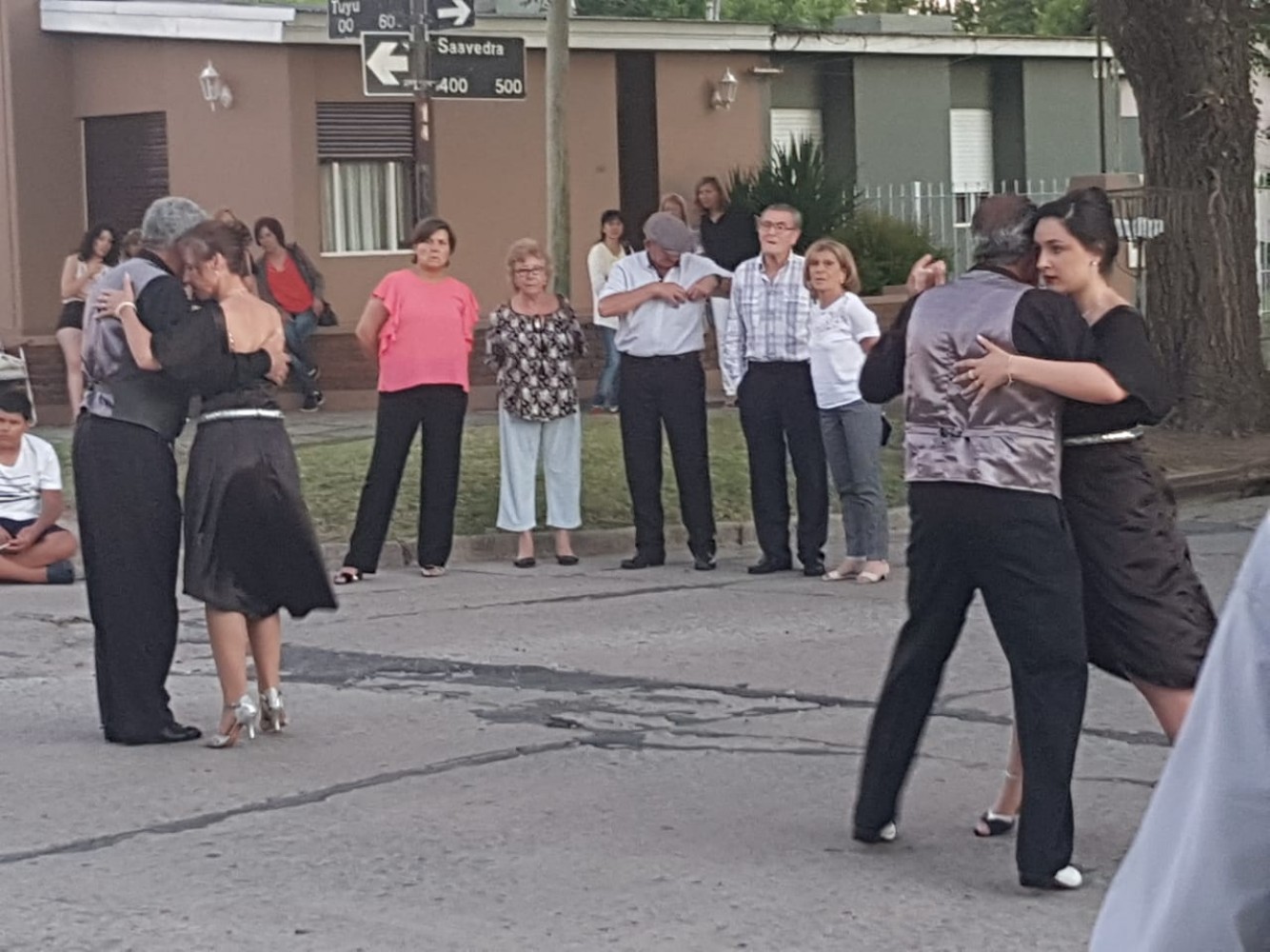 Milonga callejera en General Madariaga