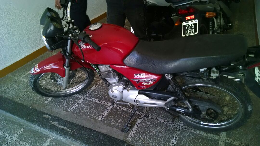 moto honda roja