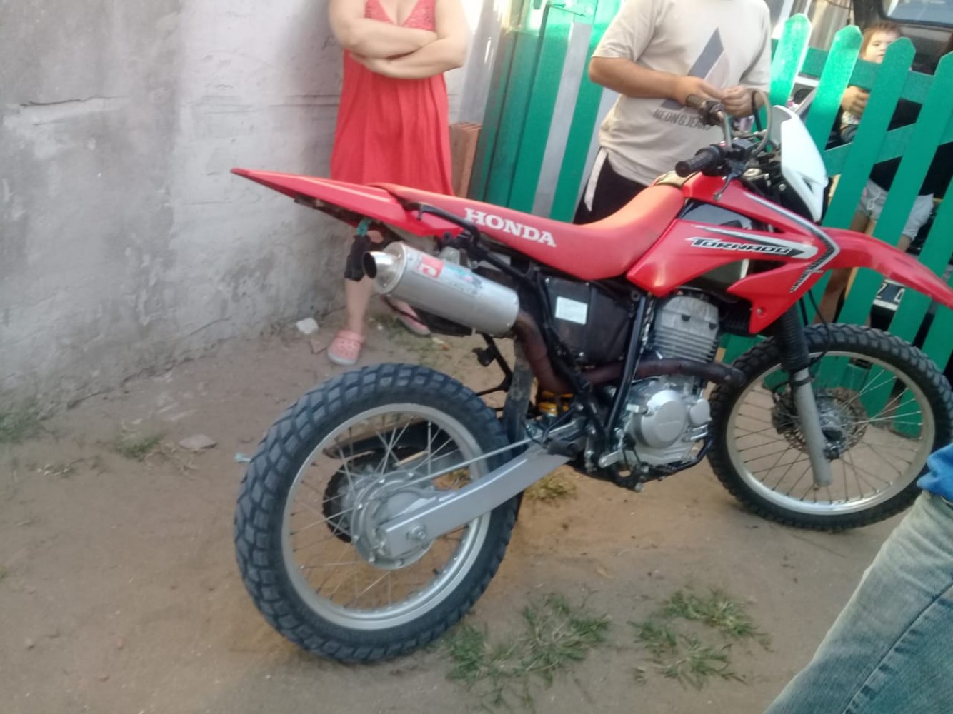 Moto honda tornado recuperada