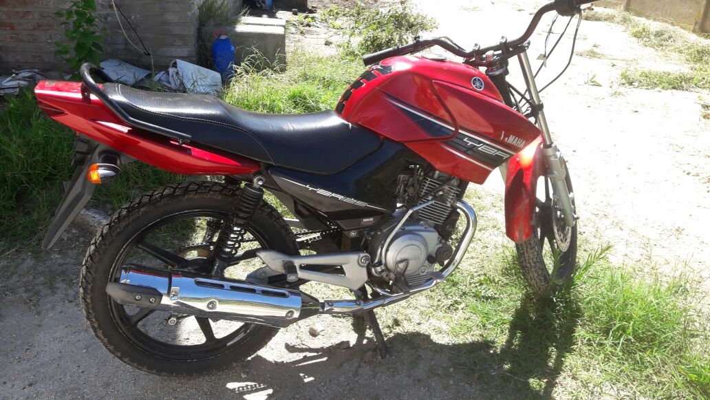 moto YBR Madariaga