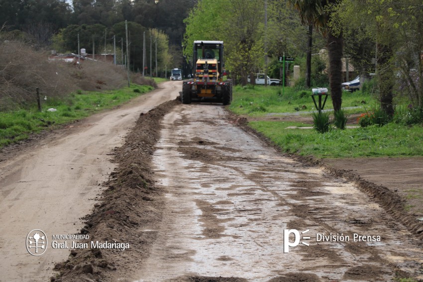 Obras presupuestos participativo motoniveladora