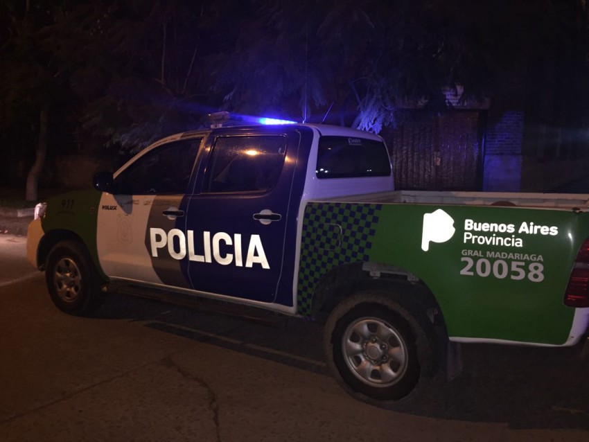 Patrulla policial nocturna general madariaga